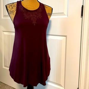 American Eagle Soft and Sexy medium tank